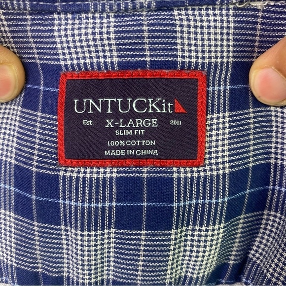 Untuckit blue button down - Picture 4 of 5